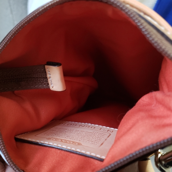 Coach Signature Canvas Crossbody - Picture 6 of 8